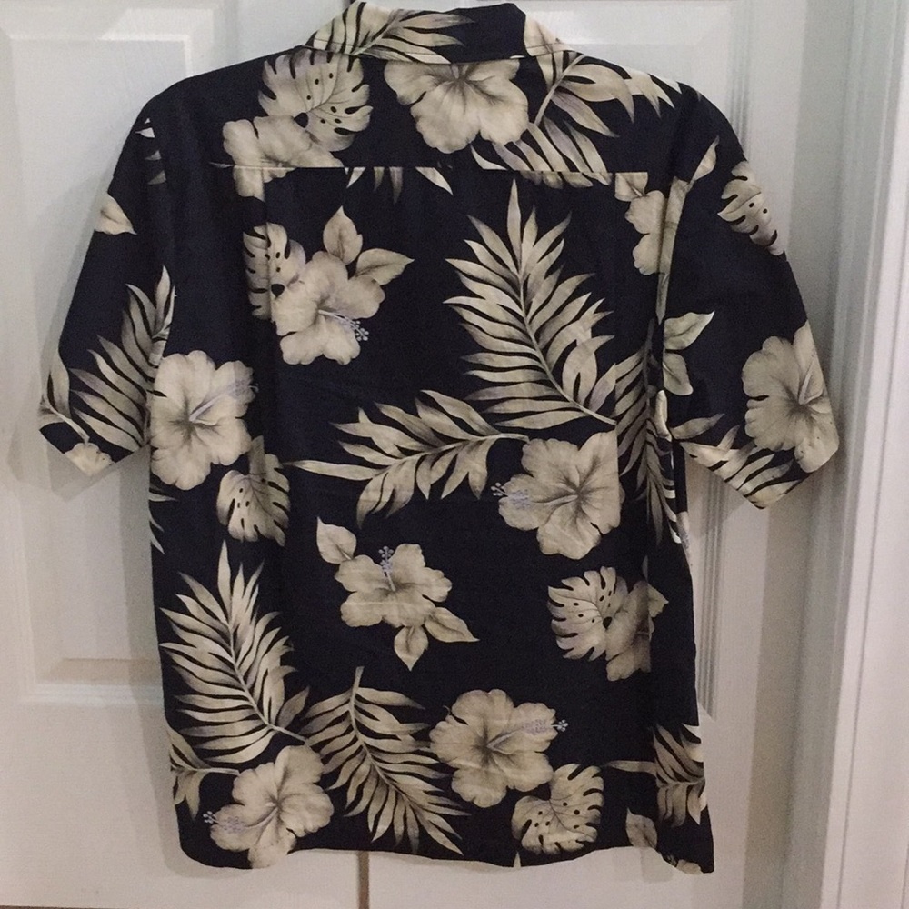 Hawaiian print blouse